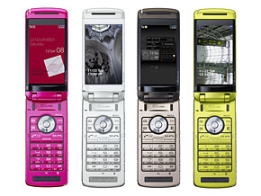 8.1MカメラにWVGA有機EL、ワンセグも搭載する“全部入り”──「EXILIM