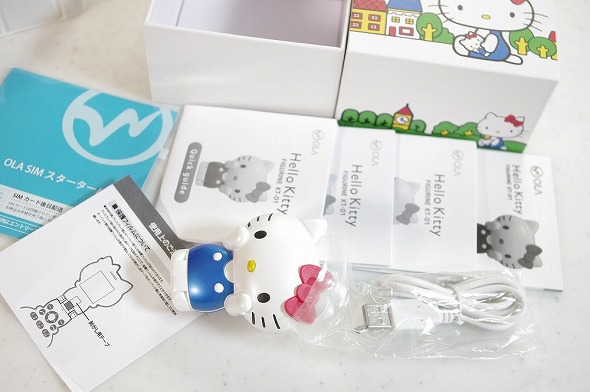 閉じるとフィギュア、開くと電話機に――「ハローキティフォン」を使って