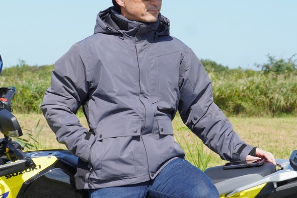 ワークマン定番の「透湿防水防寒ジャケット」は、バイク乗りに愛される