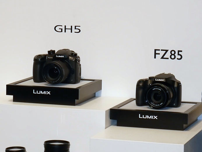 パナソニック、光学60倍ズームのレンズ一体型「DC-FZ85」 - ITmedia NEWS