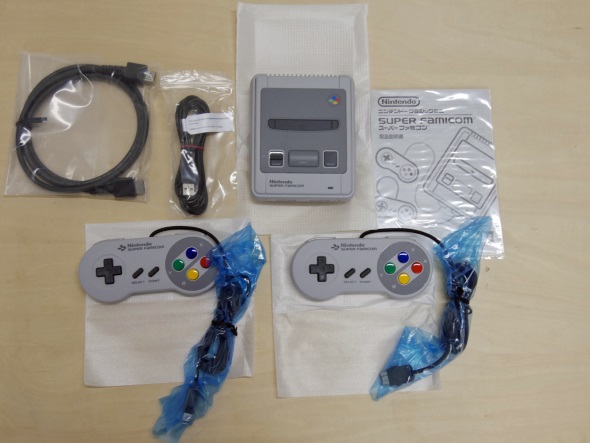 手のひら「スーファミ」きょう発売 忘れちゃいけない大事な“アダプター
