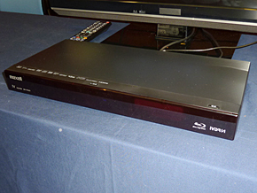 初のiVDRスロット搭載BDレコーダー「アイヴィブルー」、マクセルが発表