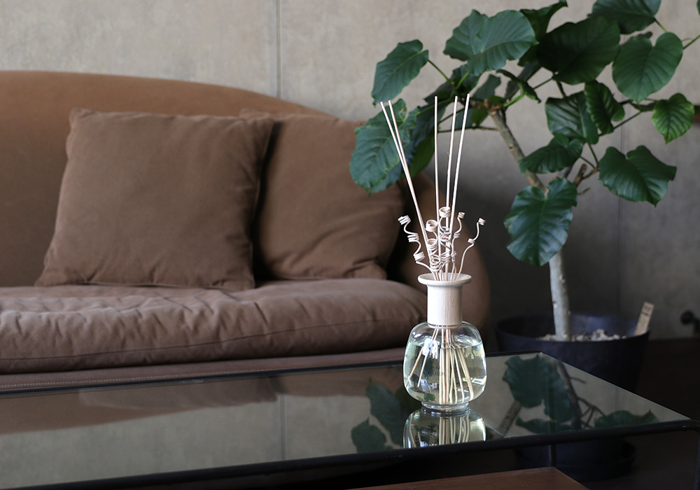 香りが半年続く PLUM DIFFUSER（プラムディフューザー） – MAG. online