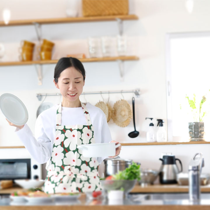 marimekko(マリメッコ) Mini Unikko エプロン(52259-73800)の通販