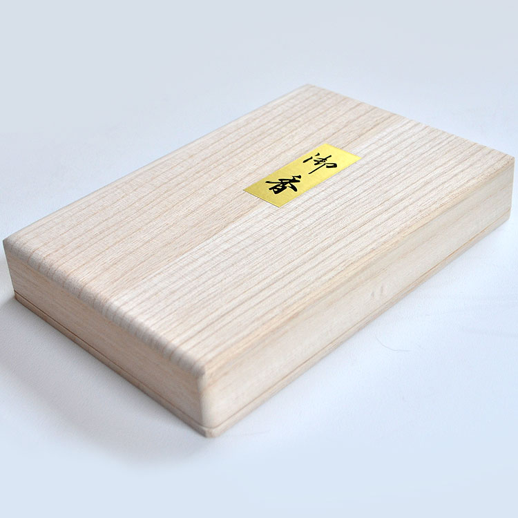 楽天市場】【ポイント10倍 〜2/23 01:59】【桐箱】沈香［極上シャム