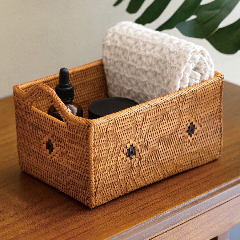 楽天市場】アタで編まれた大きなフタ付きボックス型バスケット Lタイプ