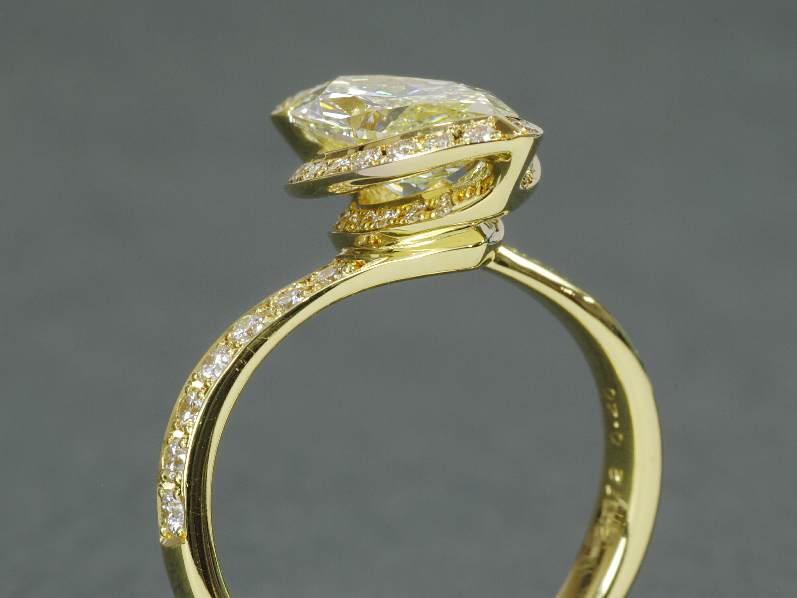 楽天市場】【オンリーワンジュエリー】天然ダイヤモンド マーキス