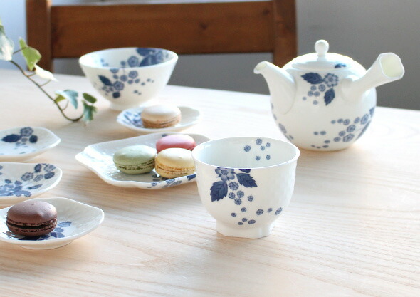 ウェッジウッド（WEDGWOOD） ストロベリー ブルーム インディゴ ソイ