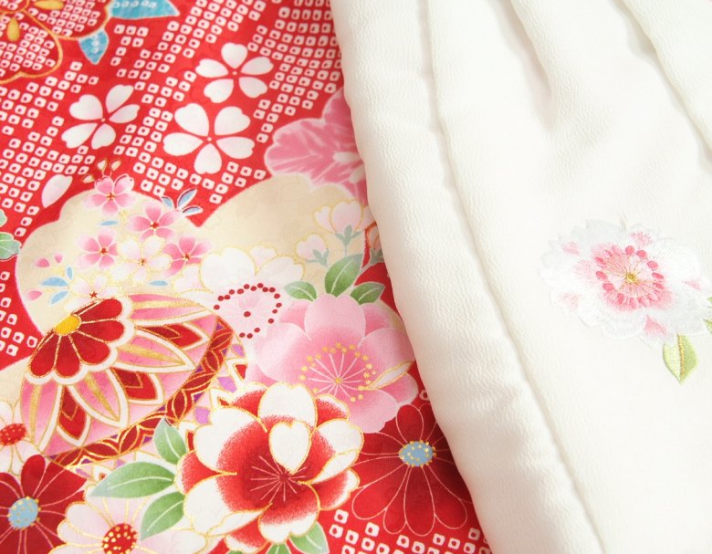 楽天市場】七五三 着物 3歳 女の子 被布セット 京都花ひめ 赤地総疋田