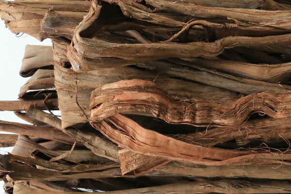 国産やまぶどう蔓 1kg※皮剥がれや細い材料が多めに入っています。東北