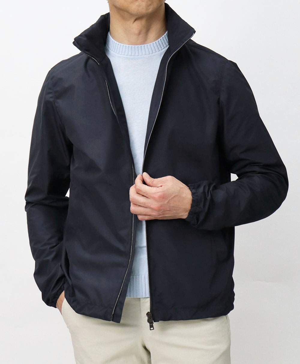 ヘルノ / HERNO / スタンドカラー ブルゾン / 軽量 / 撥水 / GI000518U