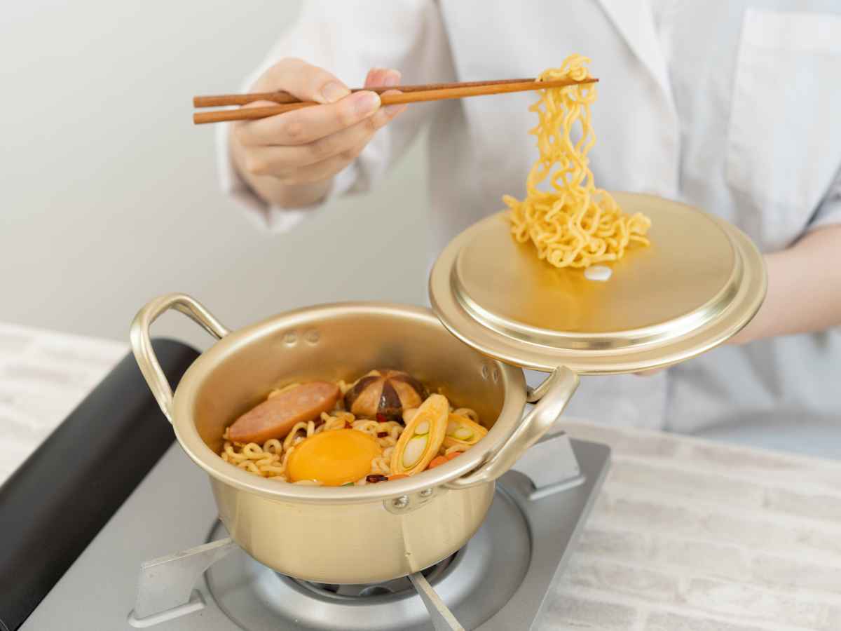 楽天市場】ラーメン鍋 16cm アルミ製 味覚探訪 韓国編 両手鍋 （ ガス