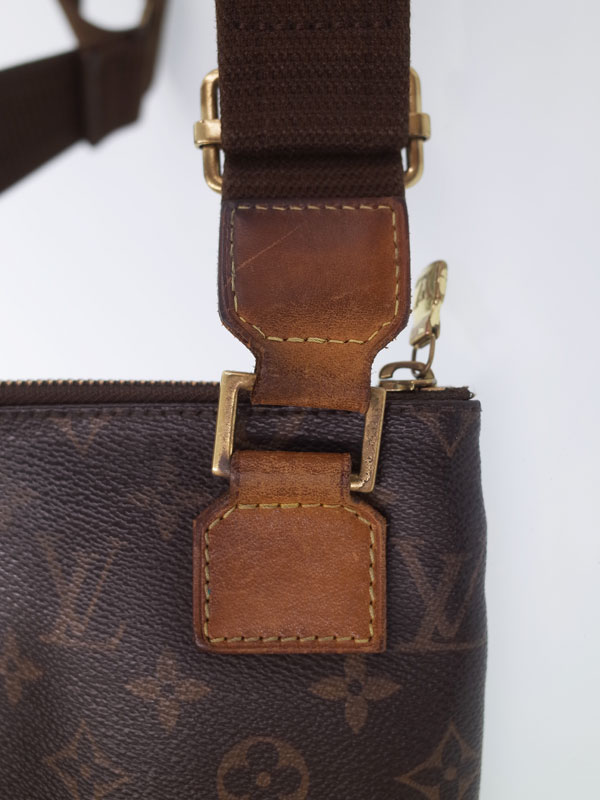 LOUIS VUITTON】ルイヴィトン『モノグラム ポシェット ボスフォール