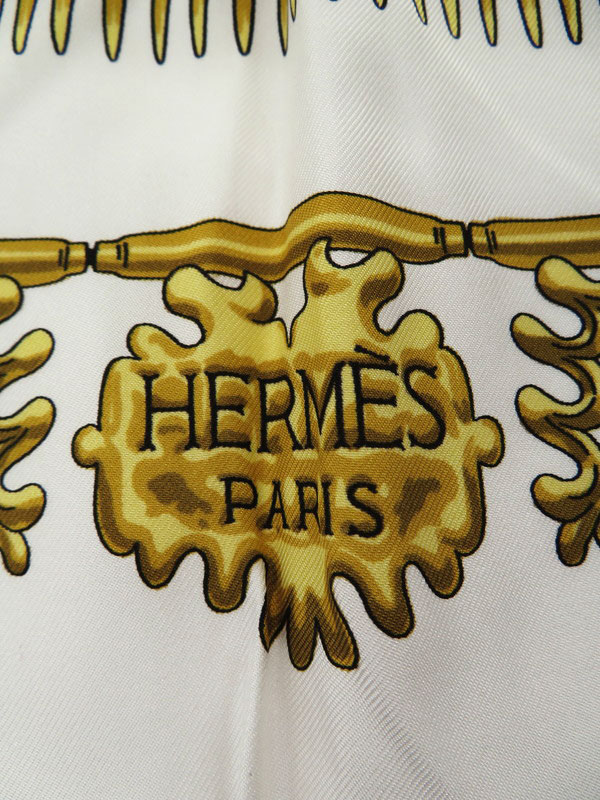 HERMES】【LES CAVALIERS D'OR】【フランス製】エルメス『カレ90 黄金