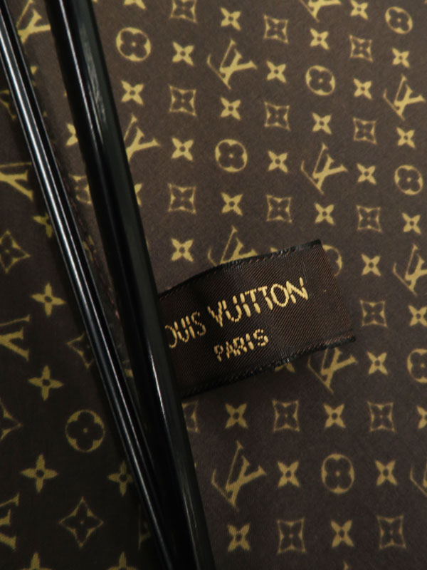 LOUIS VUITTON】【雨傘】【フランス製】ルイヴィトン『モノグラム柄 長