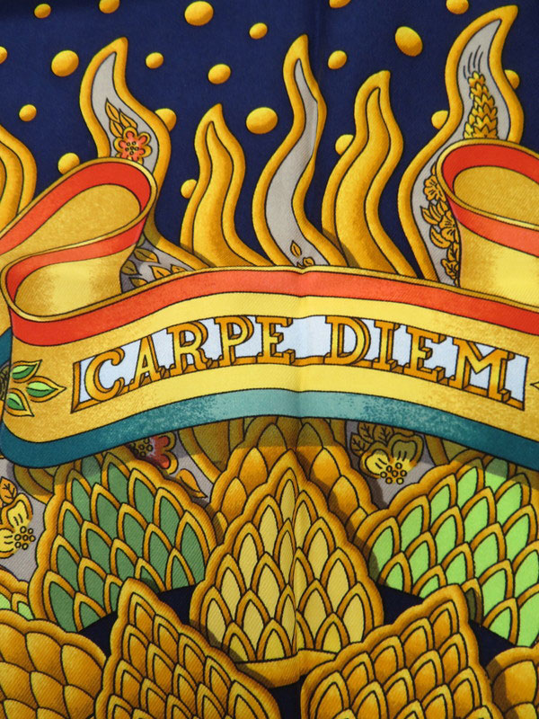 HERMES】エルメス『カレ90 今日一日を楽しむ CARPE DIEM』レディース