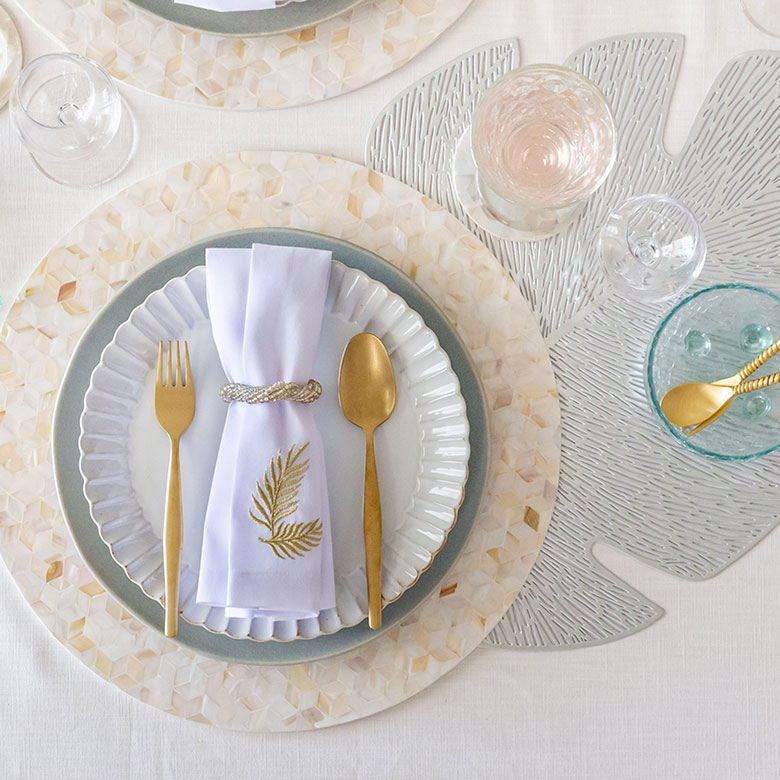 ベトナム製 ドラゴンデザイン刺繍ラウンドテーブルクロス ナフキンセット 送料込 Yahoo!オークション - ベトナム製 刺繍テーブルクロス ナフキンセット