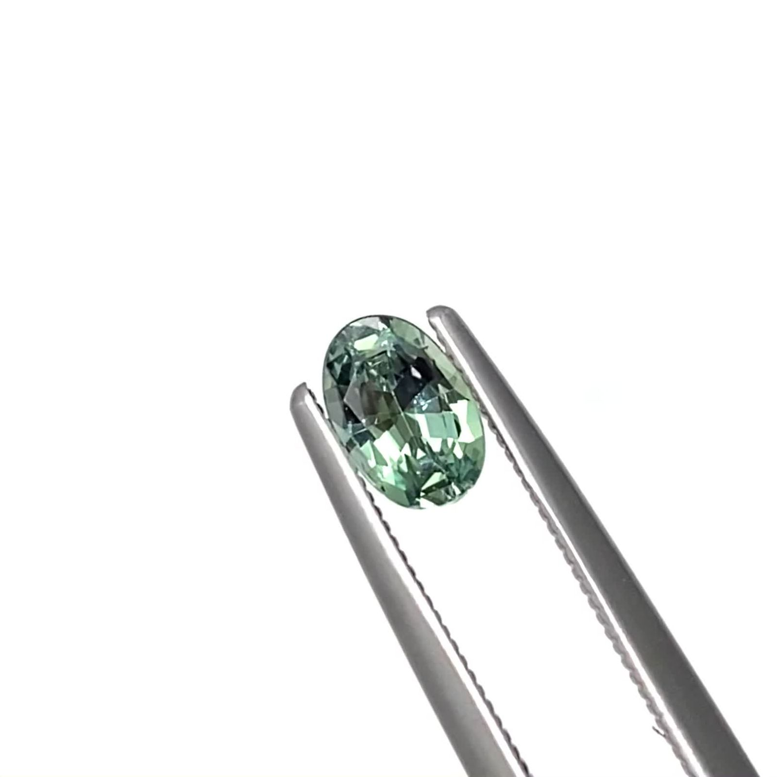 アレキサンドライト(宝石名アレキサンドライト)ブラジル産 GIA鑑付