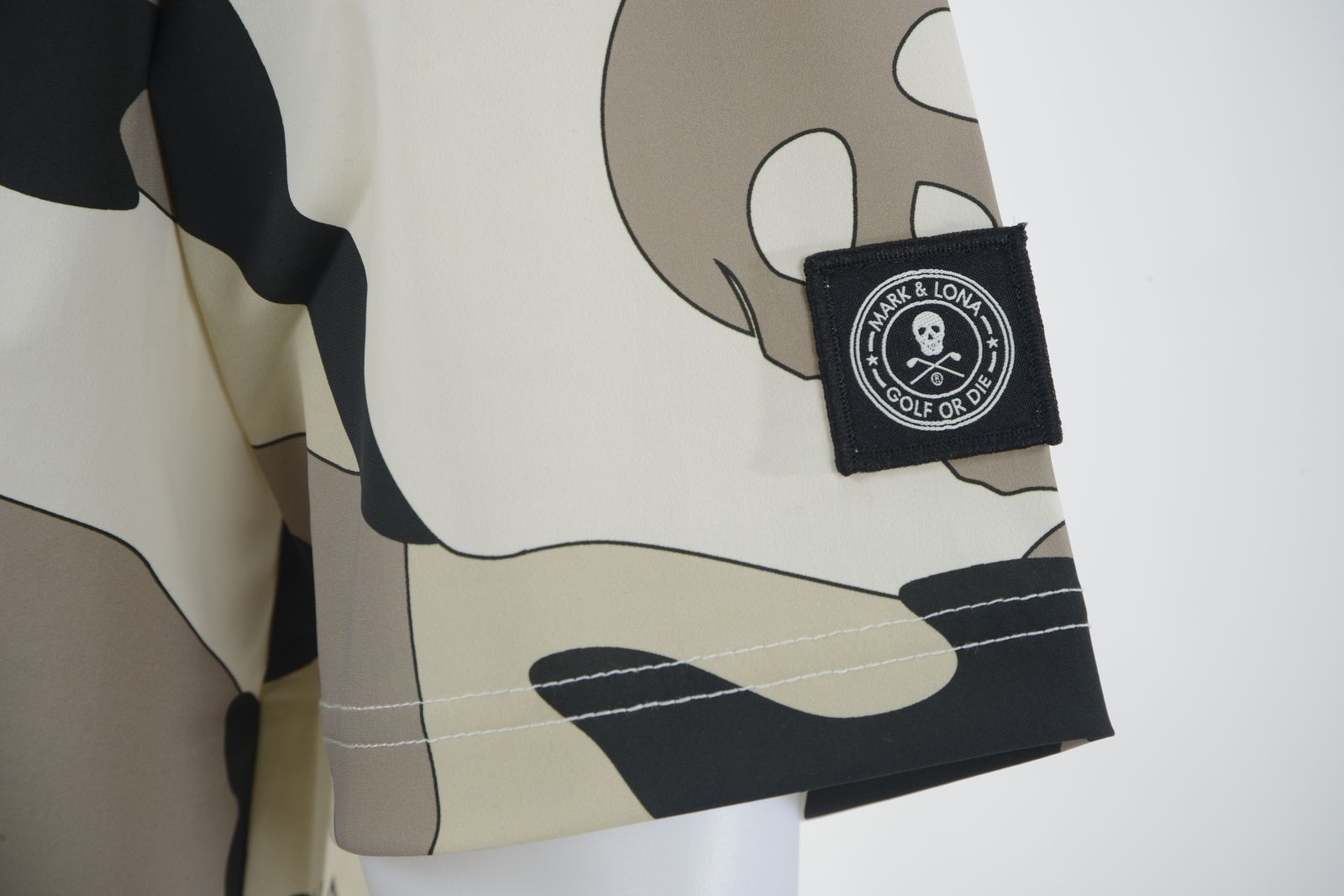 MARK&LONA - Milo Camo Tee | モックネック | 半袖Tシャツ