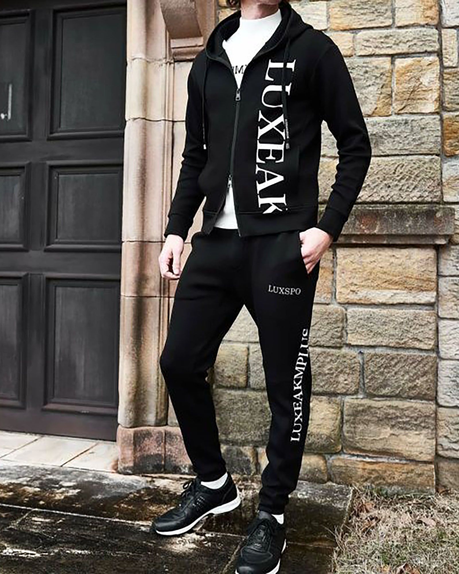 LUXE AKM PLUS - ロゴスウェットジョガーパンツ | イージーパンツ