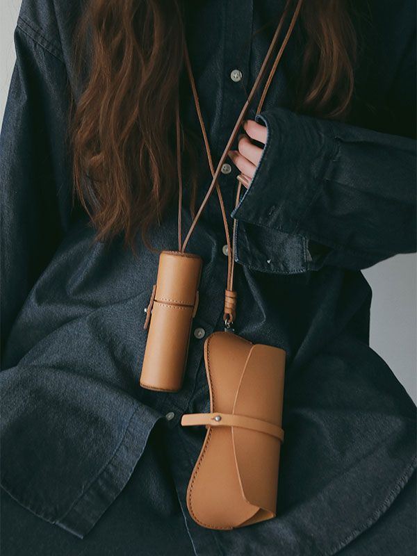 白雪※プロフ必読】ETRE TOKYO／レザーコードマルチポーチ ETRE TOKYO