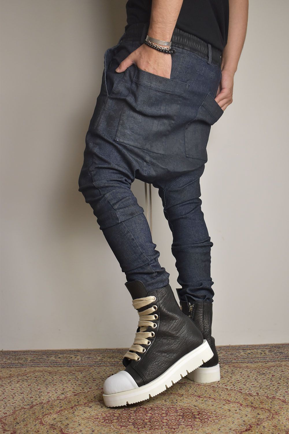 A.F ARTEFACT - Coated Stretch denim Sarouel skinny