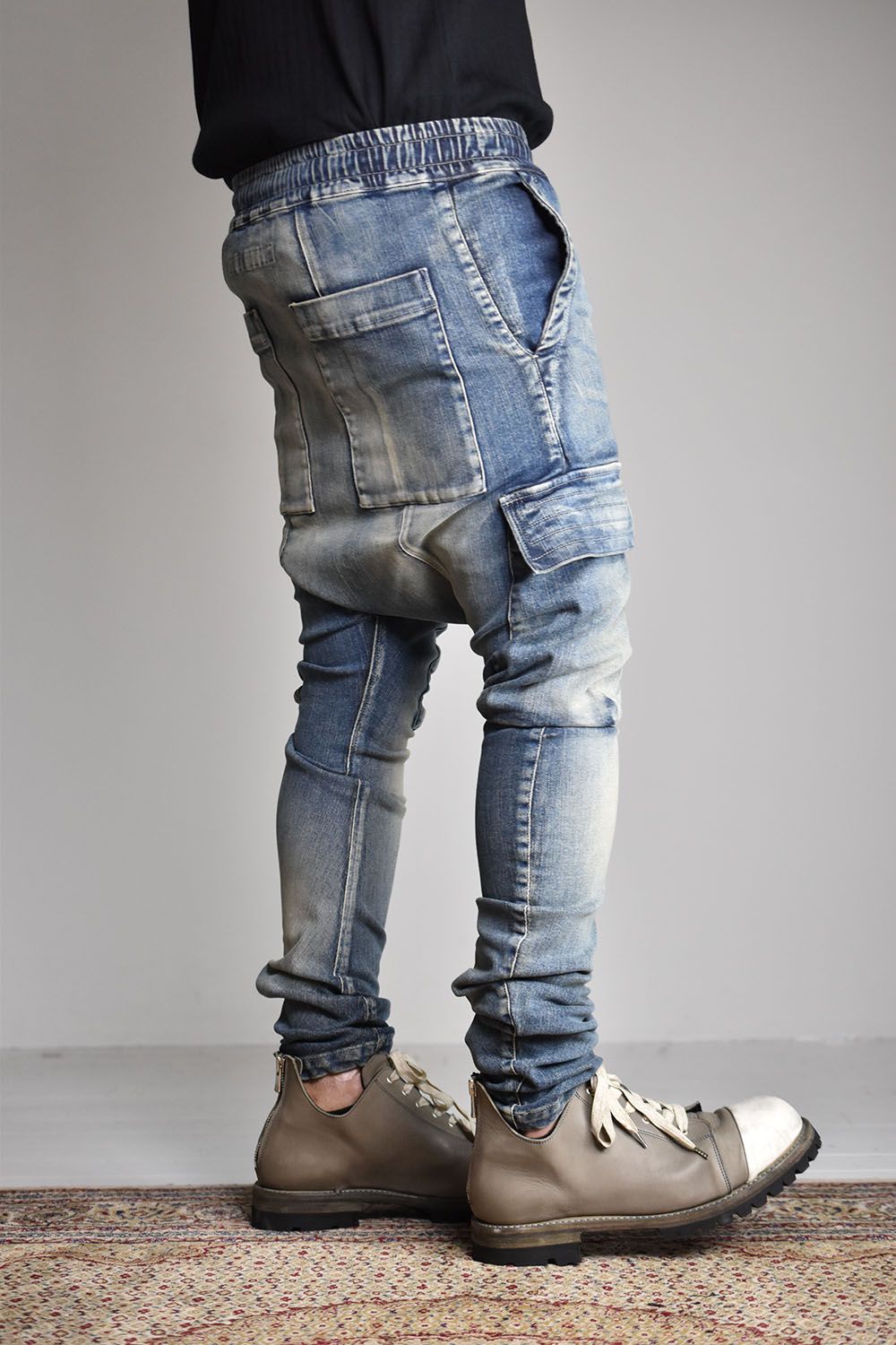 A.F ARTEFACT - Indigo Stretch Denim Saeouel Cargo Skinny Pants