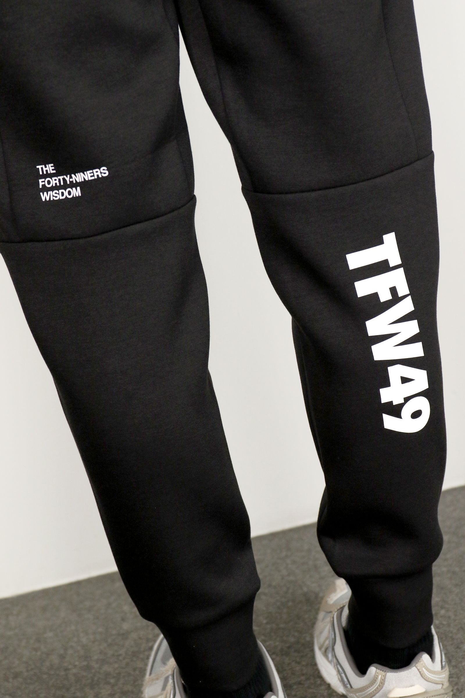 TFW49 - CARDBOARD MATERIAL PANTS / カードボード マテリアル パンツ