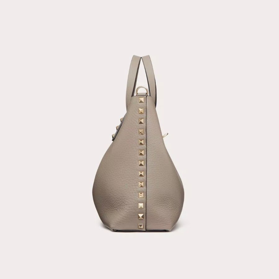 VALENTINO - ロックスタッズ スモールトートバッグ / 2way / レザー製