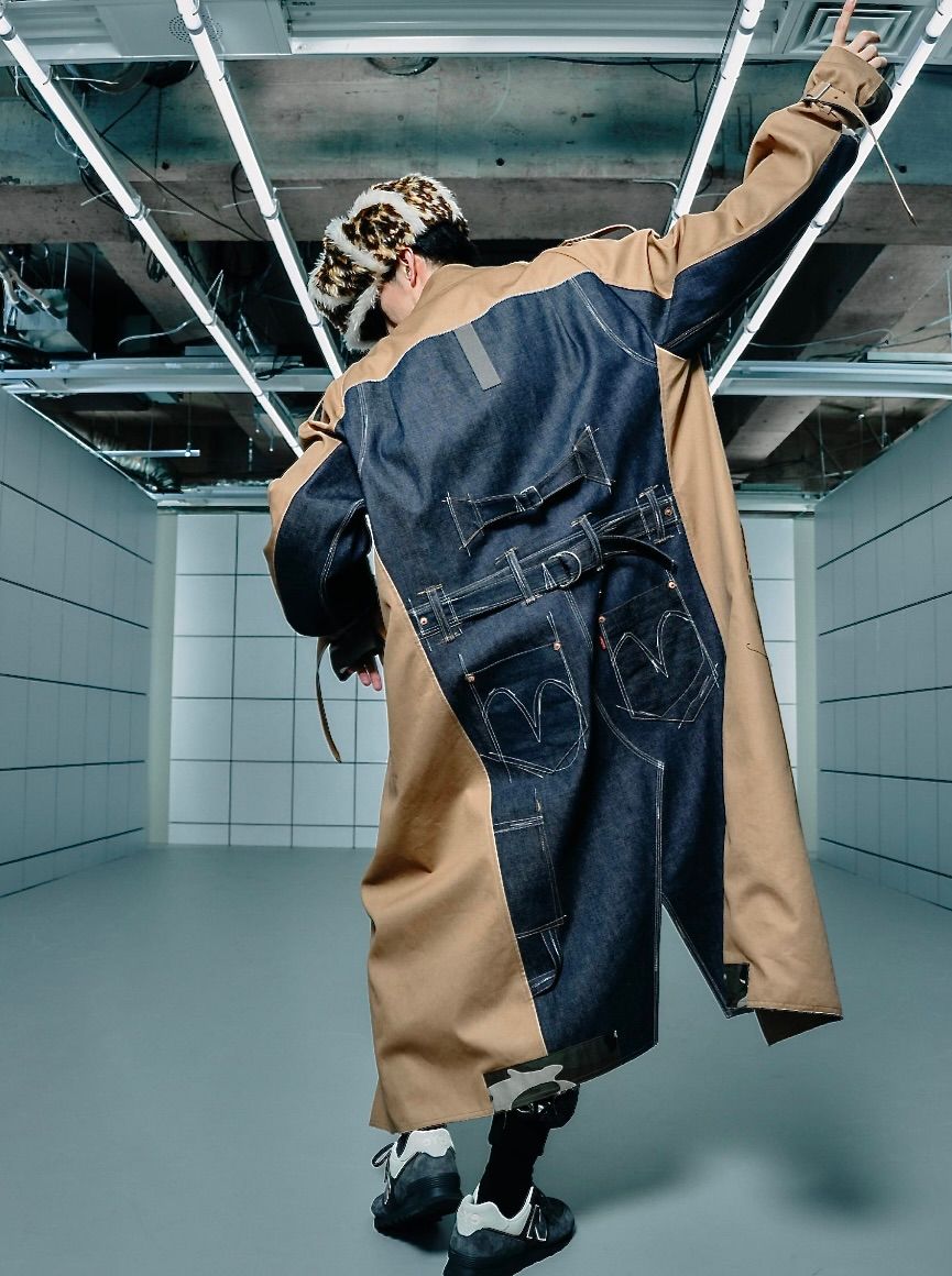 英国羊毛のツイード素材と変わらない高級感と重厚感を実現！価格を抑え