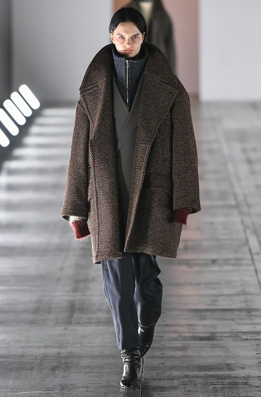 YOKE - ヨーク23AW DOUBLE BREASTED HALF COAT(YK23FW0515C)BROWN☆8月