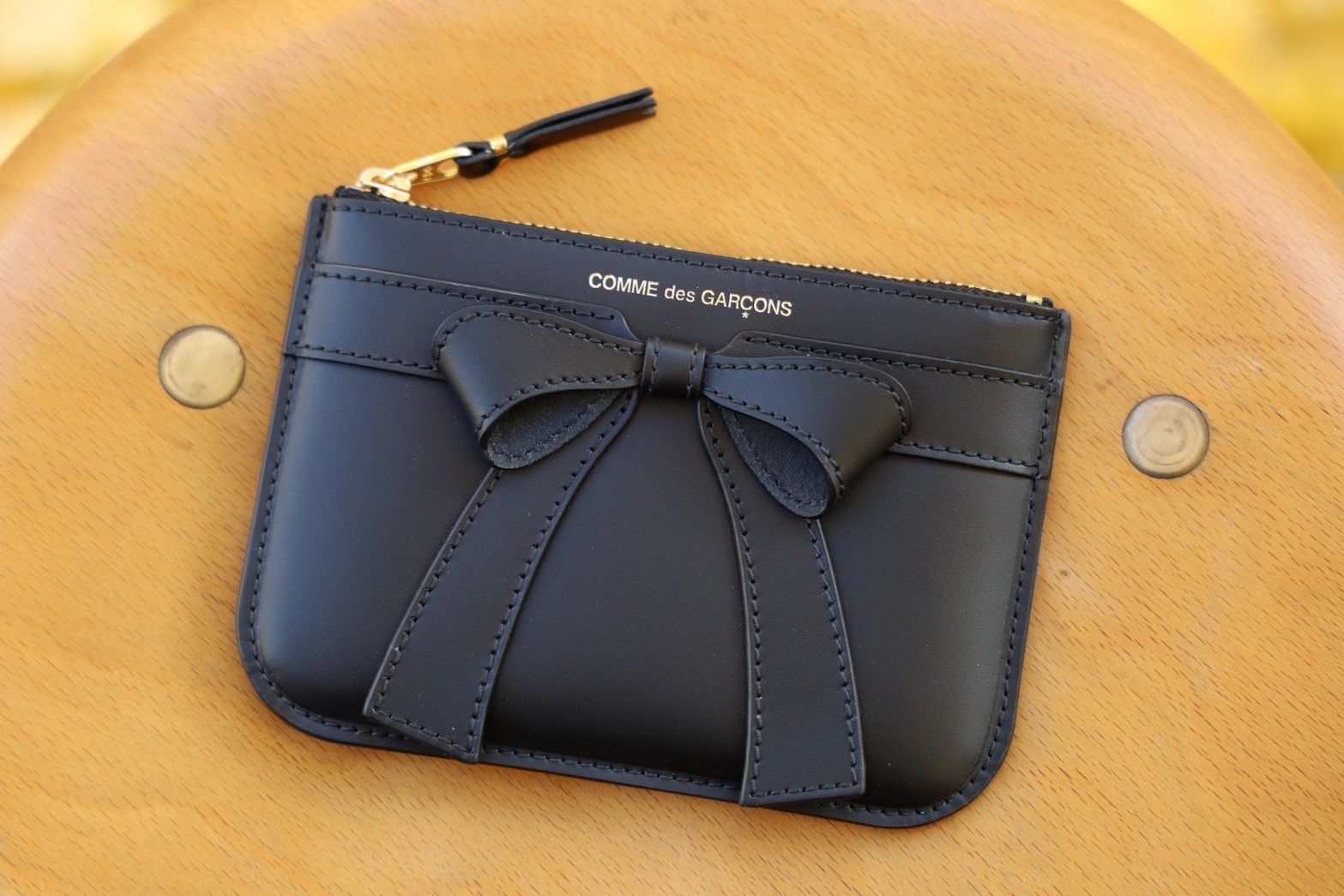 Wallet COMME des GARCONS - コムデギャルソン 財布Big Bow Zip Pouch