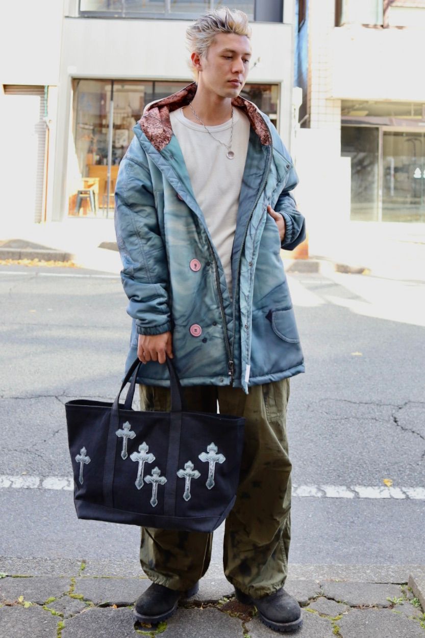 TALKING ABOUT THE ABSTRACTION (トーキングアバウトジ