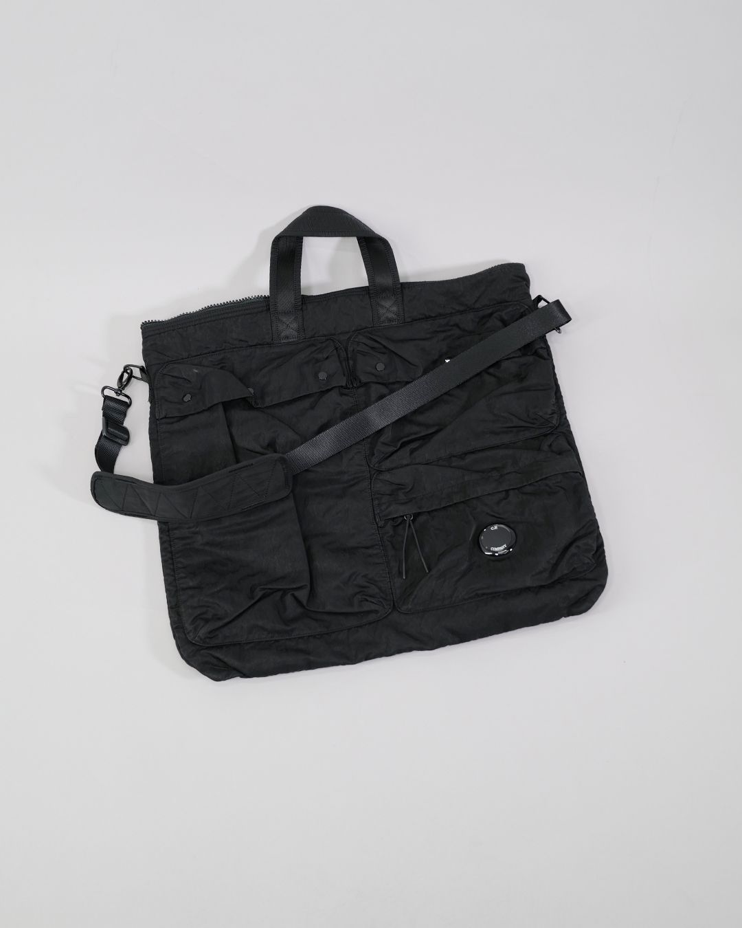 C.P. COMPANY - Nylon B Shoulder Bag Black | River