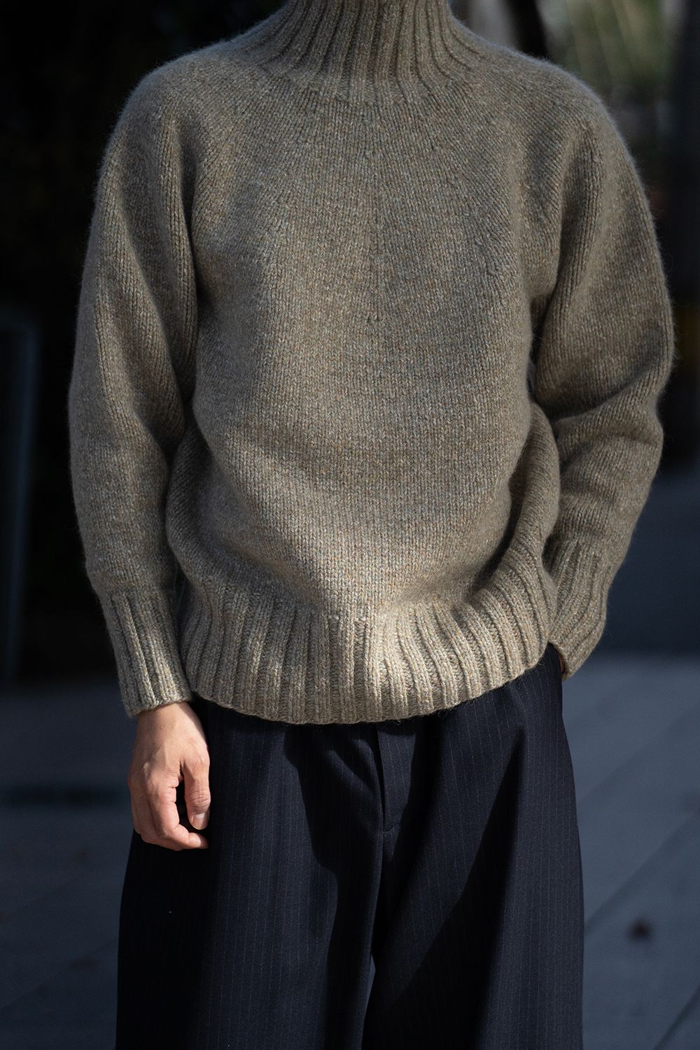 Slopeslow - yak/lambs multi ply HAND KNITTING yoke top turtle neck