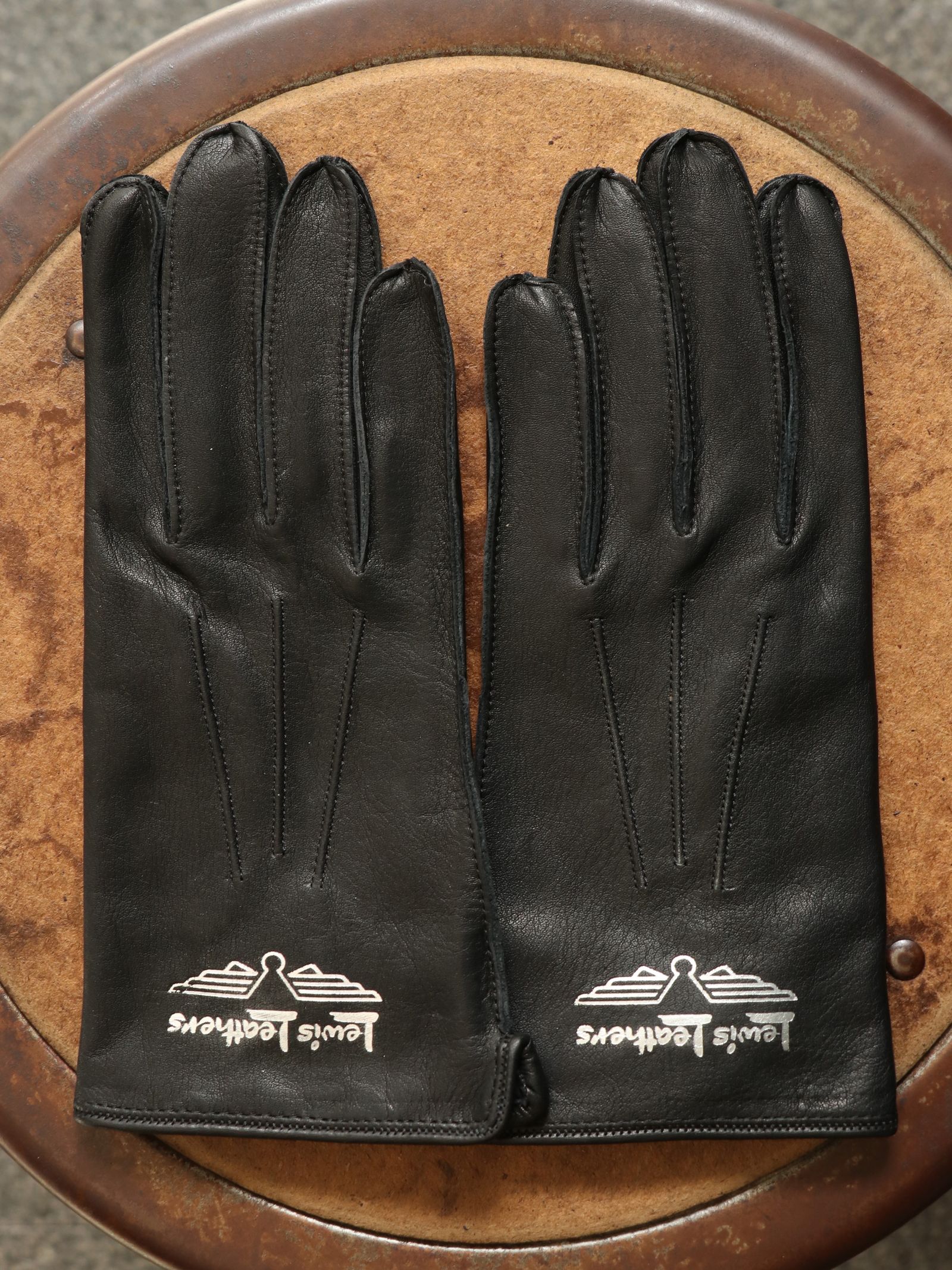Lewis Leathers - 【即日発送可能】No.810 STRAP GLOVES (COW LATHER