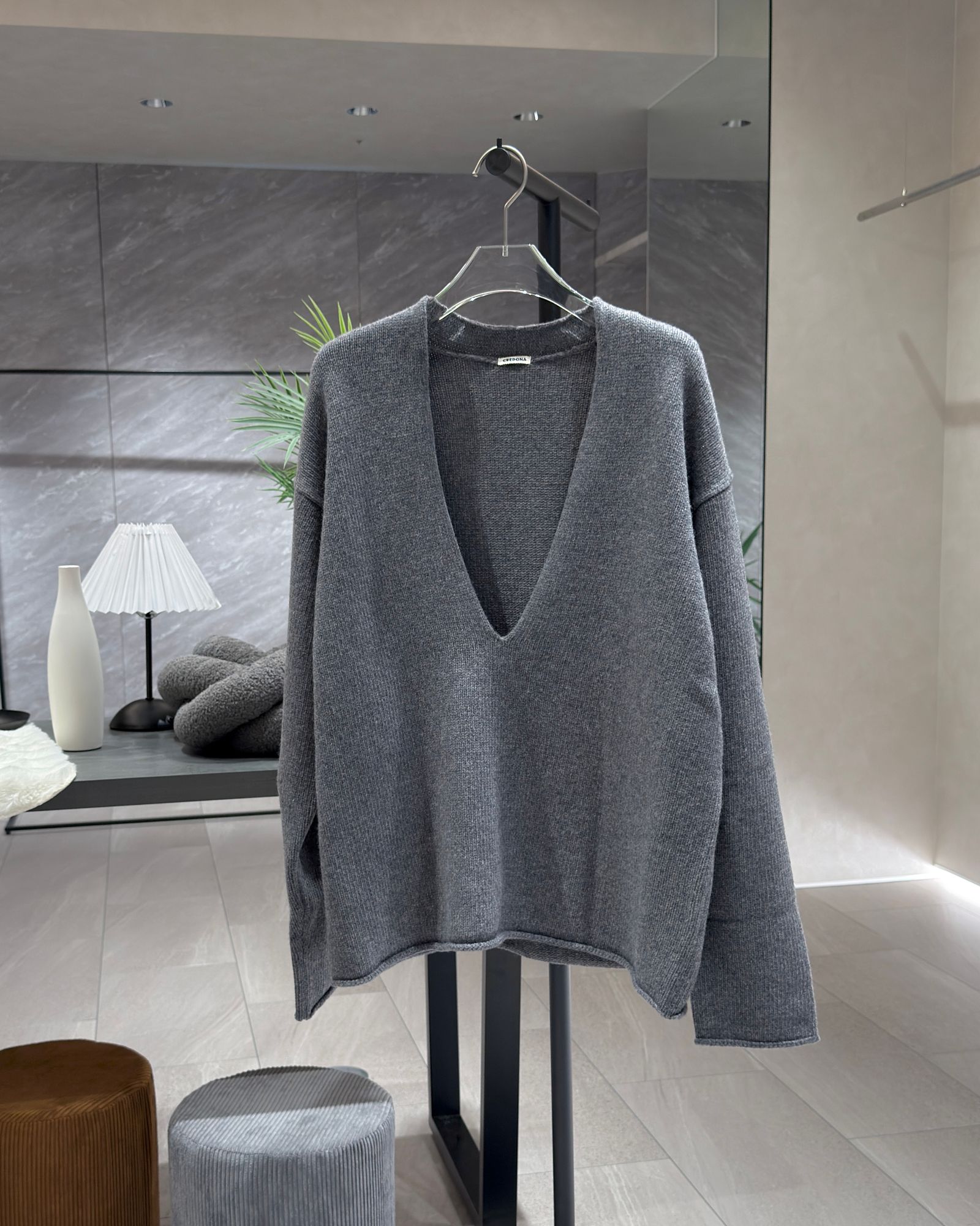 CREDONA - HAMILTON V NECK KNIT / ハミルトン Vネックニット (グレー
