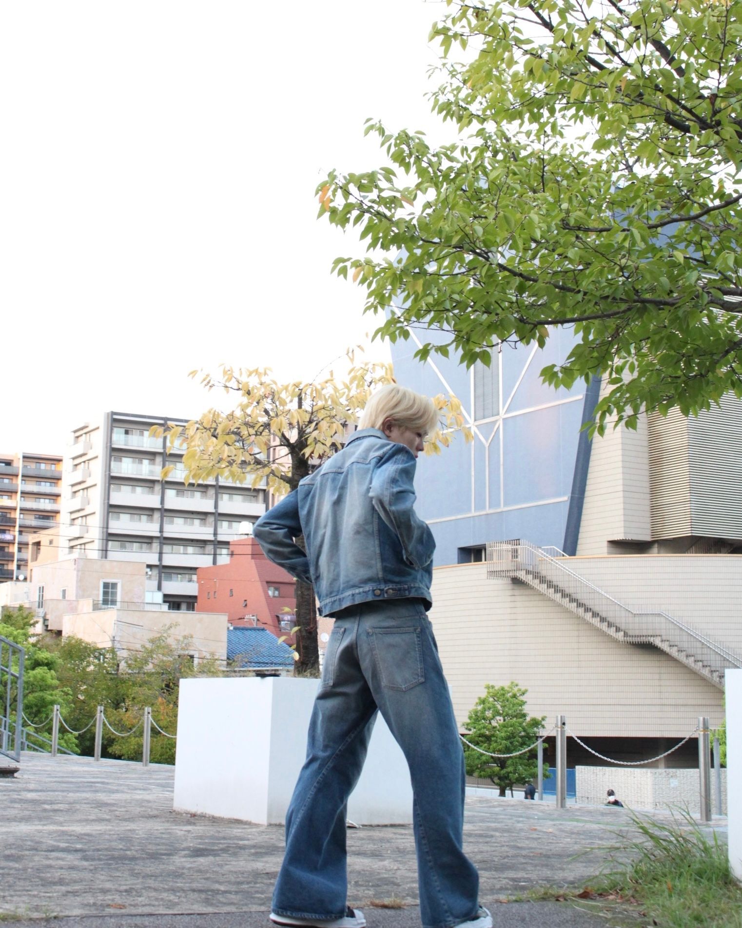 NVRFRGT - 【24AW】3D ツイステッド ワイドレッグ ジーンズ / 3D