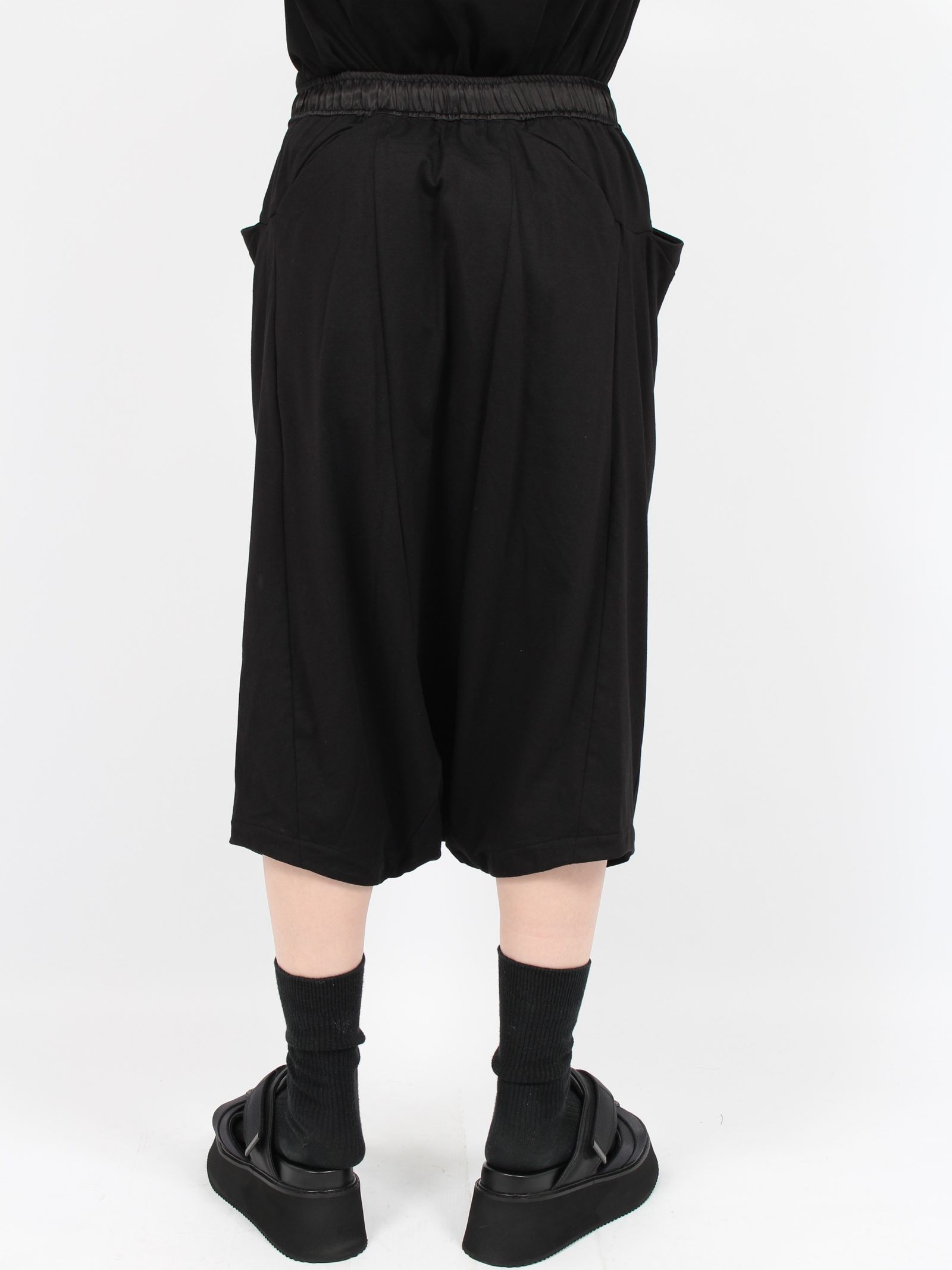 JULIUS - 【24AW】コットン モダール サルエル クロッチ ショート