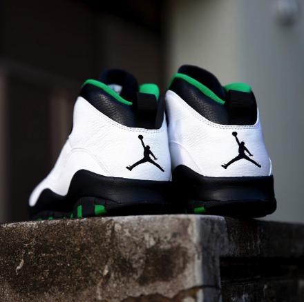 国内10月19日発売予定】ナイキ エアジョーダン10 