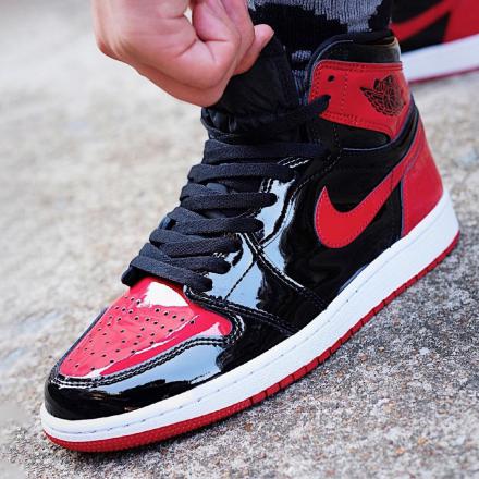 国内1月15日発売予定】 ナイキ エアジョーダン1 レトロ ハイ OG