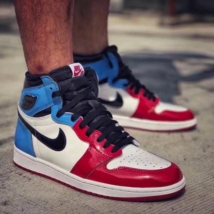 国内11月2日発売予定】ナイキ エアジョーダン1 レトロ ハイ OG