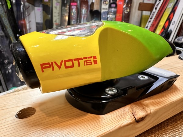 □LOOK： PIVOT 15 GW B130 FORZA3.0