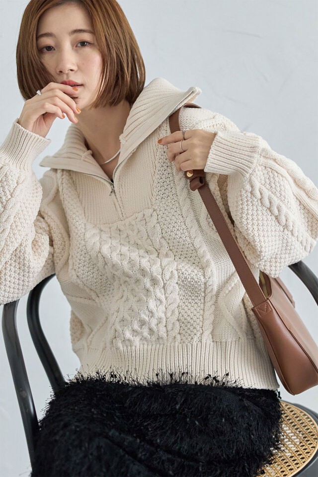 ハーフジップアラン柄ニット