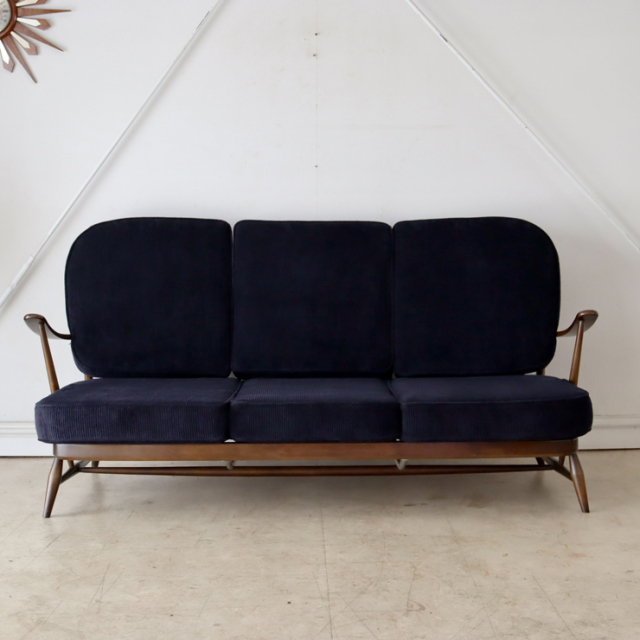 アーコール（ERCOL）3シーターソファ 遠州産の太畝コーデュロイにて
