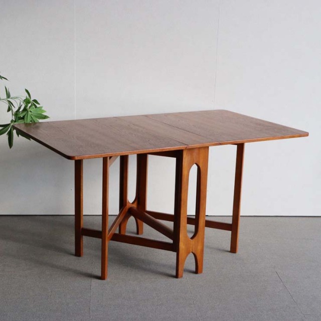 ジェンティークJentiqueダイニングテーブル | 英国ヴィンテージ家具