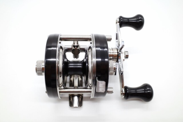 Abu Garcia『Ambassadeur 4500C Factory tuned Black』