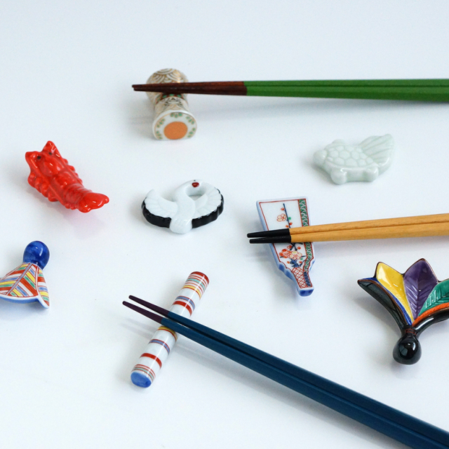 お正月の箸置きシリーズ。五色羽根 箸置
