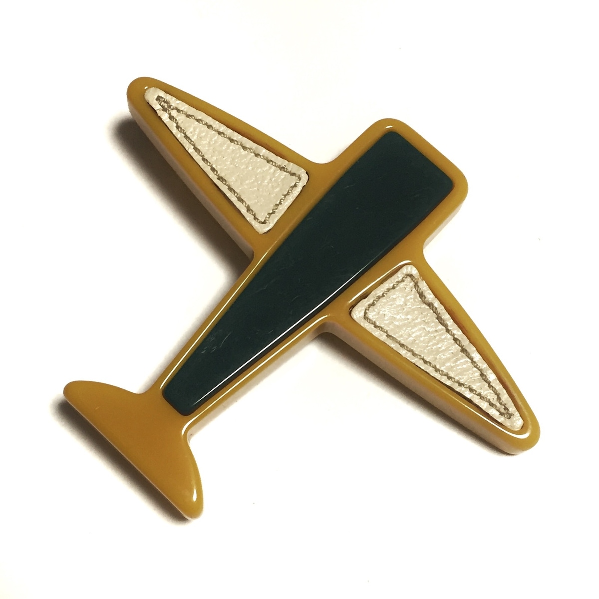 プラダ/ブローチ/イエロー×ダークグリーン×アイボリー/飛行機の買取