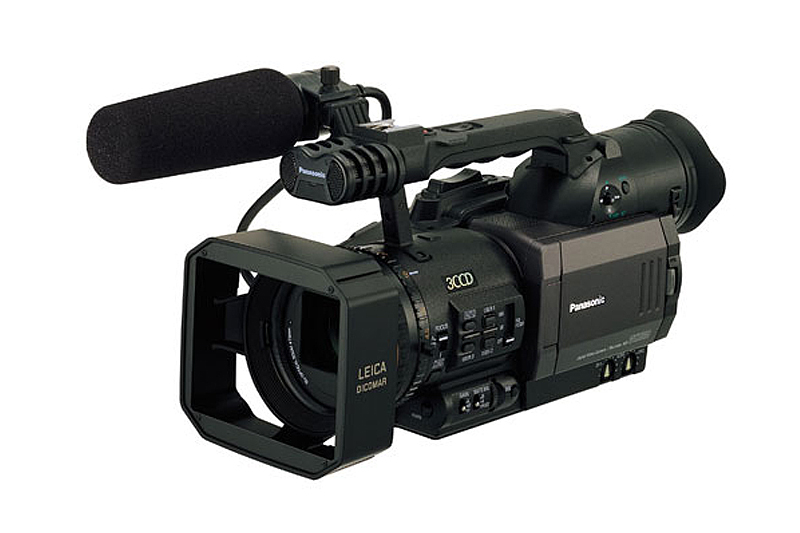 PANASONIC DVX-100 - Imagecraft Productions